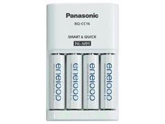 Eneloop gyorstöltõ + 4db 2000mAh akku